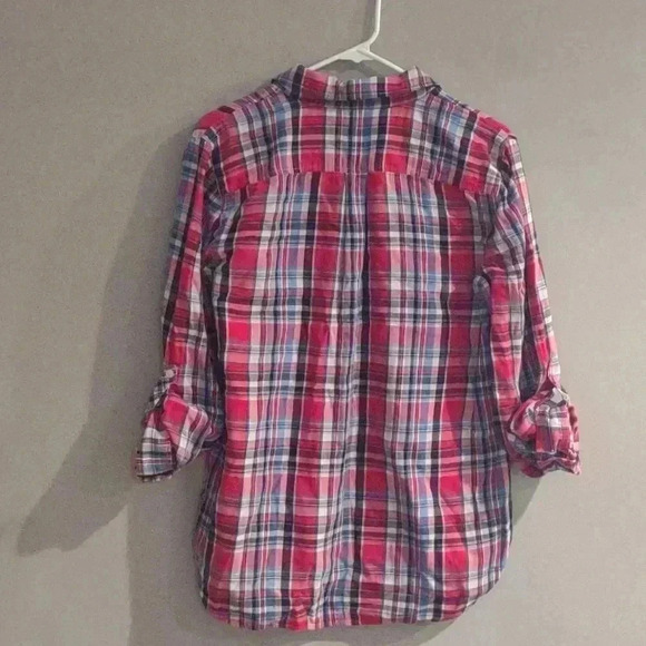 Talbots women's medium‎ pinks & blues plaid 3/4 sleeve 4 button v-neck top - Picture 5 of 5